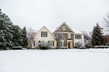 The Benefits And Drawbacks Of Professional Snow Removal Services